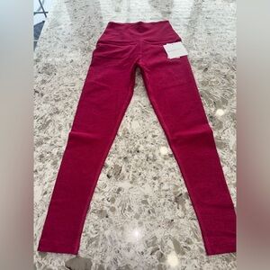 Beyond Yoga High-Waist Leggings in Berry Magenta